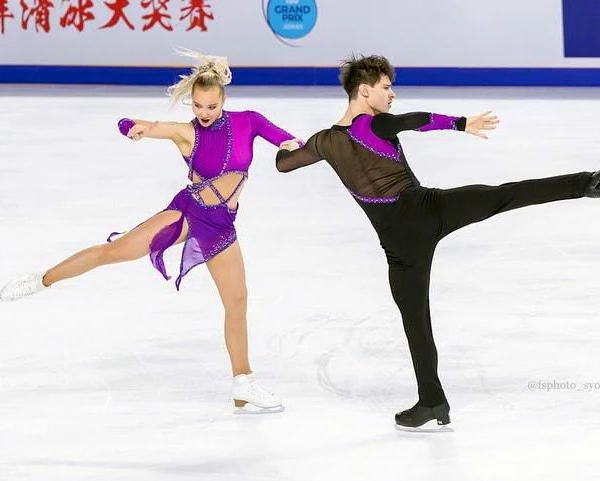 Découvrez le parcours de Loïcia Demougeot