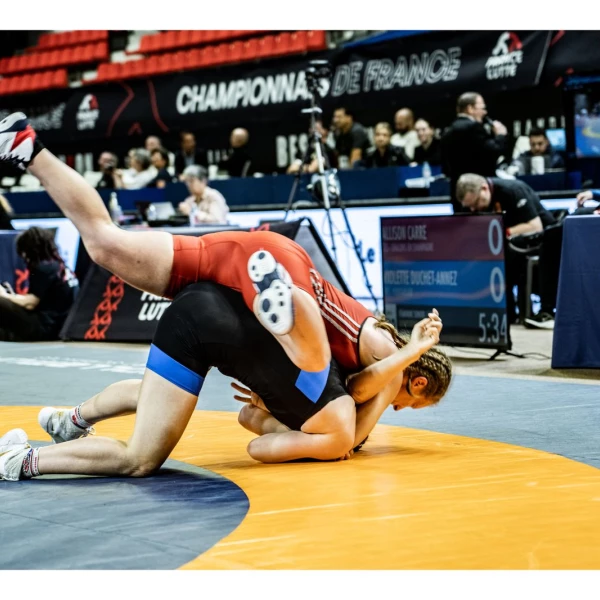 Découvrez le parcours de Violette Duchet-Annez