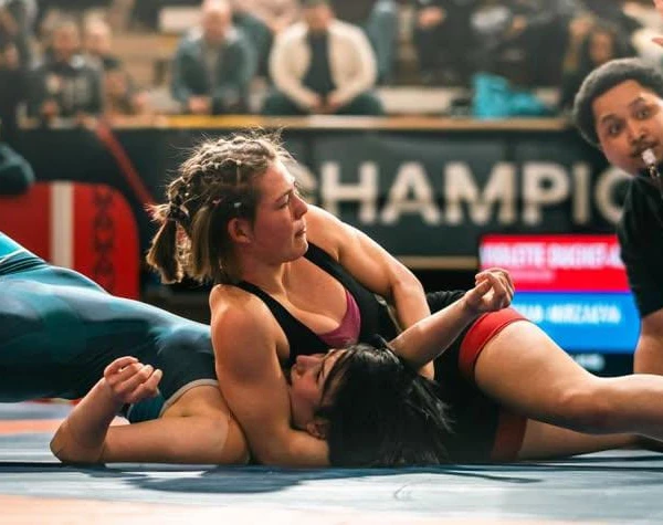 Découvrez le parcours de Violette Duchet-Annez